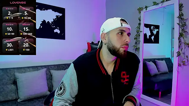 Maximo Wolff online show from November 28, 2025, 7:58 pm