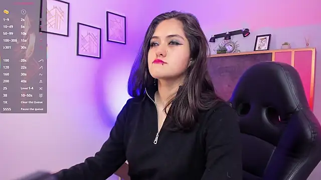 Azurra amatto2 online show from October 8, 2025, 8:31 pm