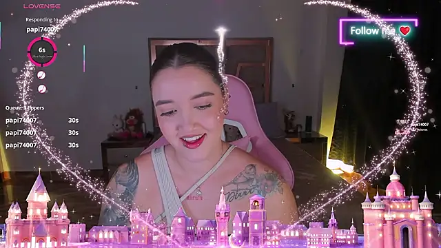 lunaarose online show from March 26, 2026, 3:38 am