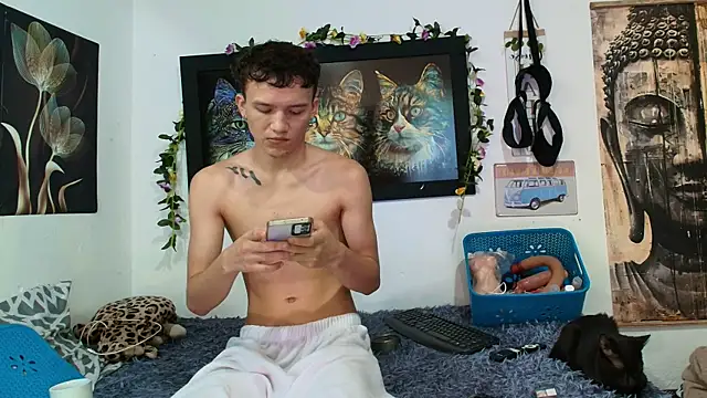 Snapshot of Patrick_phoenix chatting on October 14, 2025, 3:34 pm Patrick phoenix online show from October 14, 2025, 3:34 pm