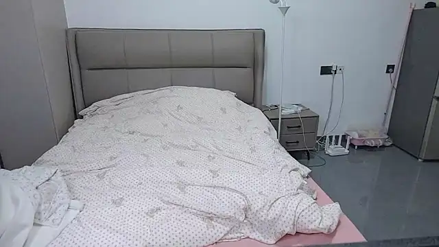 kexin a online show from November 14, 2025, 11:25 am