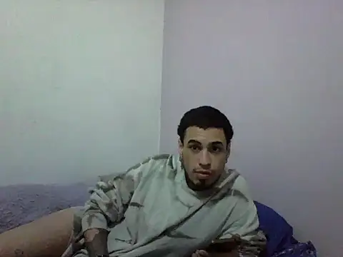 Amorrochyz online show from October 16, 2025, 8:44 am