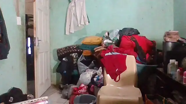 Snapshot of Nicky52 chatting on October 29, 2025, 5:56 pm Nicky52 online show from October 29, 2025, 5:56 pm