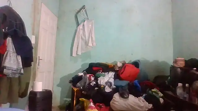 Snapshot of Nicky52 chatting on September 12, 2025, 3:28 am Nicky52 online show from September 12, 2025, 3:28 am