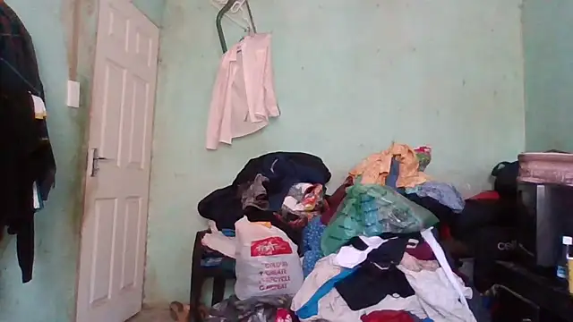 Snapshot of Nicky52 chatting on October 1, 2025, 10:20 am Nicky52 online show from October 1, 2025, 10:20 am