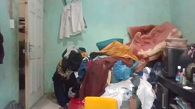 Snapshot of Nicky52 chatting on October 16, 2025, 3:48 am Nicky52 online show from October 16, 2025, 3:48 am