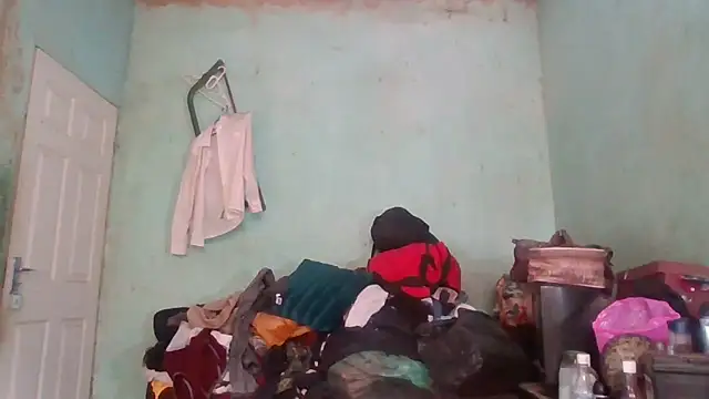 Snapshot of Nicky52 chatting on September 20, 2025, 5:45 am Nicky52 online show from September 20, 2025, 5:45 am