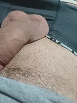 Hamzadz123 online show from June 4, 2026, 2:33 pm