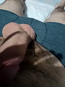 Snapshot of Hamzadz123 chatting on November 4, 2025, 6:44 pm Hamzadz123 online show from November 4, 2025, 6:44 pm