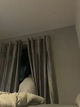 LollyLove  online show from March 5, 2026, 9:11 pm