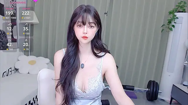 uikyy1 online show from May 15, 2026, 8:01 am