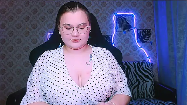 InLoveWithLife26 online show from January 9, 2026, 7:32 pm