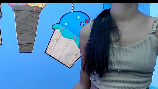 celesteskinny18 online show from September 17, 2025, 7:49 pm