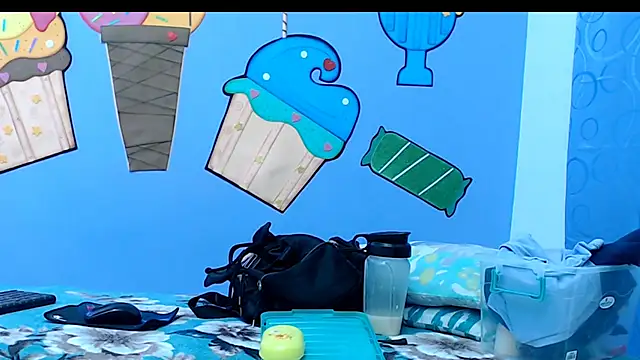 celesteskinny18 online show from September 20, 2025, 7:19 pm