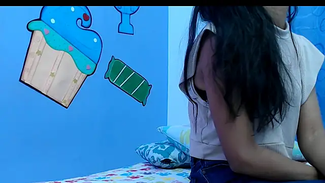 celesteskinny18 online show from October 4, 2025, 8:10 pm