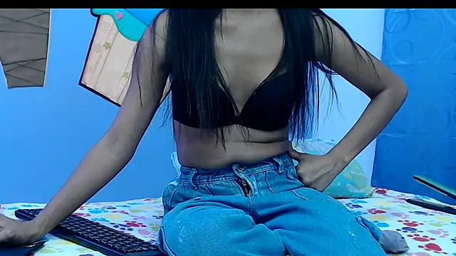 celesteskinny18 online show from September 13, 2025, 8:20 pm