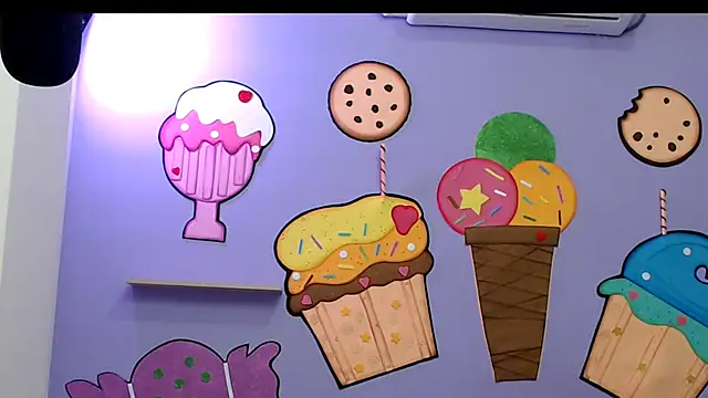 celesteskinny18 online show from September 11, 2025, 8:20 pm