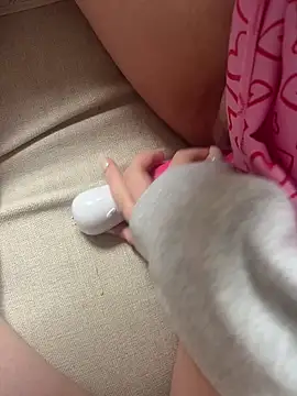 HiddenHoneyLDN online show from March 13, 2026, 10:31 am