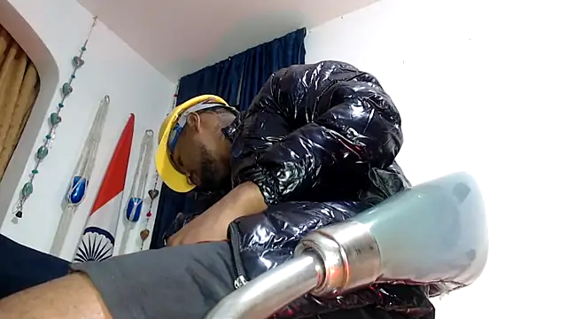 ElCaballeroNegro24 online show from February 14, 2026, 3:23 pm