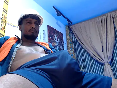 Snapshot of ElCaballeroNegro24 chatting on October 28, 2025, 3:40 am ElCaballeroNegro24 online show from October 28, 2025, 3:40 am