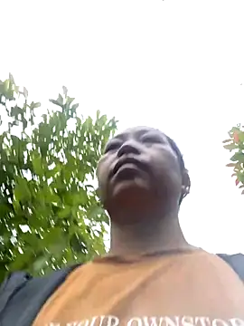 Snapshot of Lai005 chatting on September 24, 2025, 11:32 pm Lai005 online show from September 24, 2025, 11:32 pm