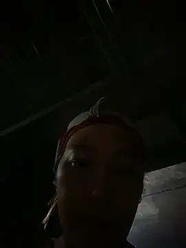 Snapshot of Lai005 chatting on October 5, 2025, 11:45 am Lai005 online show from October 5, 2025, 11:45 am