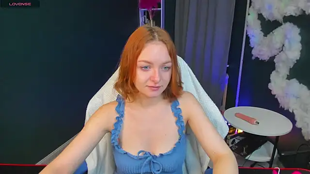  little Cat   online show from September 16, 2025, 9:38 pm