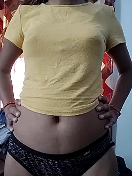 Snapshot of Ruhi_07 chatting on October 18, 2025, 4:14 am Ruhi 07 online show from October 18, 2025, 4:14 am