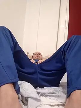 pakillobcn online show from December 5, 2025, 2:10 am