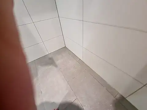 wididoooo online show from December 15, 2025, 3:40 pm