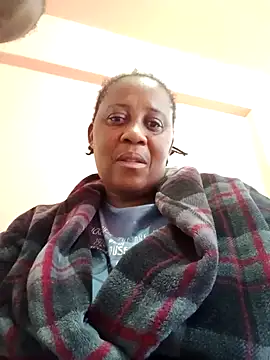 HUGEASSXXXXX online show from September 30, 2025, 5:57 am