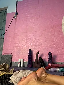 Rose 194 online show from April 6, 2026, 4:08 am