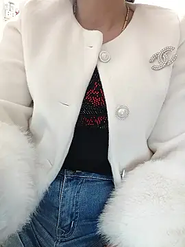 Snapshot of Rosalind_xxx chatting on February 9, 2026, 11:08 am Rosalind xxx online show from February 9, 2026, 11:08 am