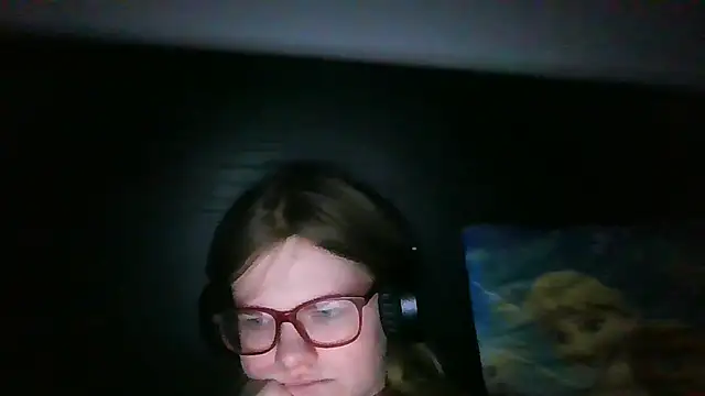 Moonolighta online show from December 2, 2025, 2:52 pm