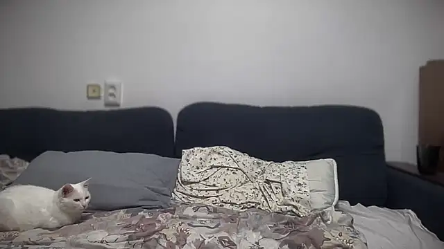 Rosea Champagne online show from September 10, 2025, 9:14 pm