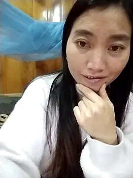 Snapshot of PhienPhien chatting on October 24, 2025, 11:09 am PhienPhien online show from October 24, 2025, 11:09 am