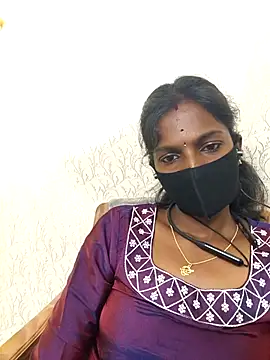 Snapshot of Honey_rosetamil chatting on June 30, 2026, 3:56 pm Honey rosetamil online show from June 30, 2026, 3:56 pm