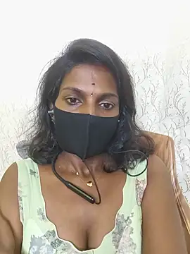 Snapshot of Honey_rosetamil chatting on June 26, 2026, 6:03 pm Honey rosetamil online show from June 26, 2026, 6:03 pm