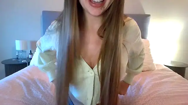 TaylorWest62 online show from November 17, 2025, 1:26 pm