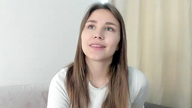 Snapshot of EthalFlowers chatting on September 18, 2025, 1:41 am EthalFlowers online show from September 18, 2025, 1:41 am