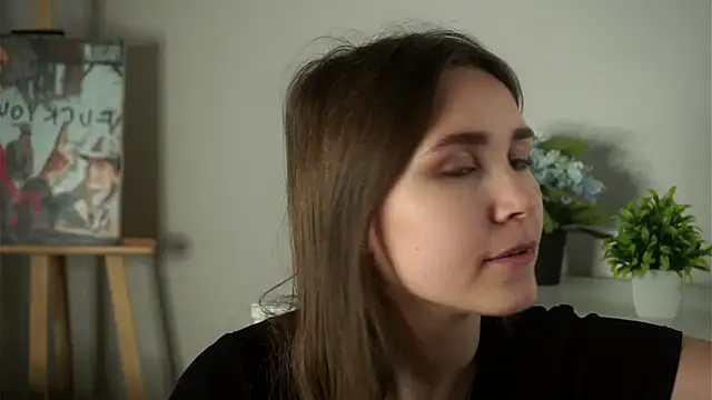 Snapshot of EthalFlowers chatting on October 7, 2025, 1:17 am EthalFlowers online show from October 7, 2025, 1:17 am