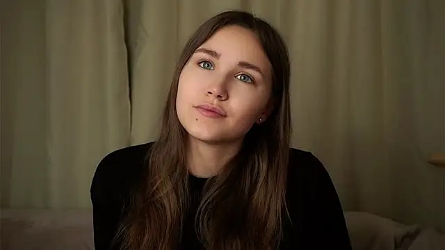 Snapshot of EthalFlowers chatting on October 16, 2025, 1:03 am EthalFlowers online show from October 16, 2025, 1:03 am