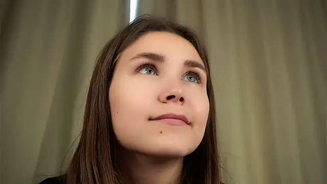 Snapshot of EthalFlowers chatting on October 8, 2025, 1:07 am EthalFlowers online show from October 8, 2025, 1:07 am