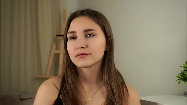 Snapshot of EthalFlowers chatting on October 11, 2025, 1:06 am EthalFlowers online show from October 11, 2025, 1:06 am