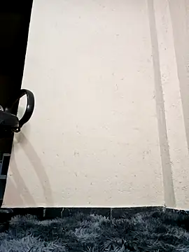 indiazinhabella27 online show from October 10, 2025, 7:20 am