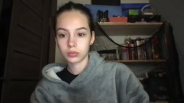 Yuna5343 online show from November 6, 2025, 9:08 pm