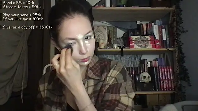 Yuna5343 online show from May 13, 2026, 7:43 pm