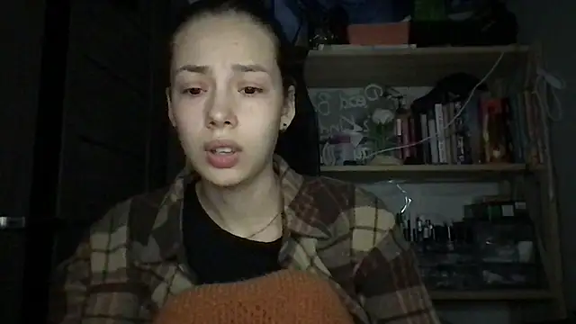 Yuna5343 online show from October 20, 2025, 9:59 pm