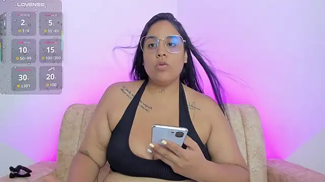 Snapshot of Khertt-Slov chatting on September 29, 2025, 11:10 pm Khertt-Slov online show from September 29, 2025, 11:10 pm