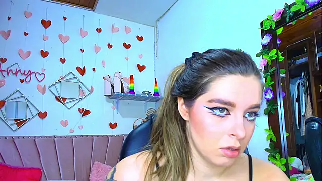 Anny Hurtado online show from October 9, 2025, 8:26 am